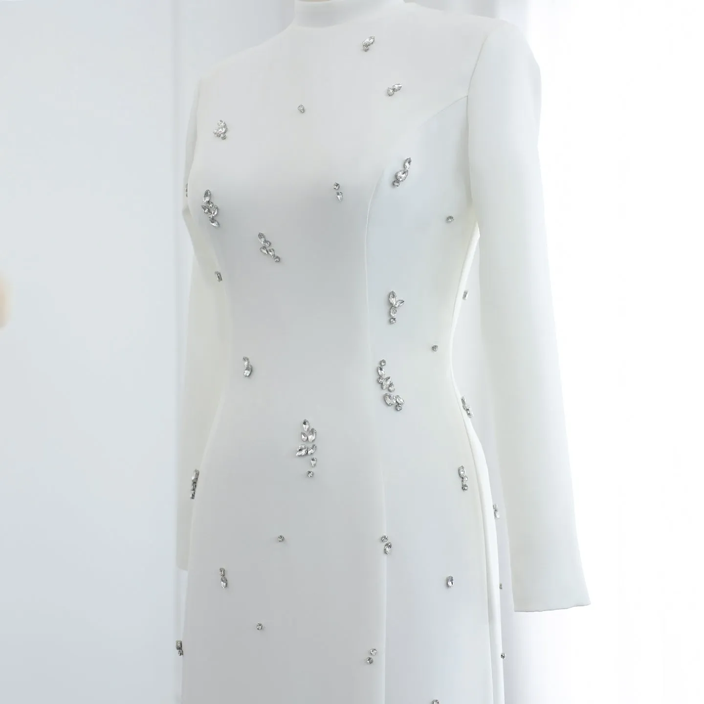 Luxury Crystal White Muslim Long Sleeves Evening Dress SS258